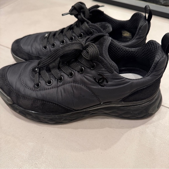 Chanel black sneakers - size 39 - Picture 2 of 11